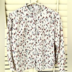 Very light and comfortable button down casual shirt for business casual